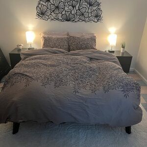 Calvin Klein Madeira Lavender Floral bedding Set